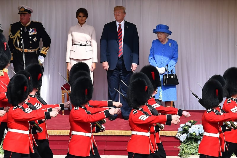 Regina Elisabetta II, le foto dell'incontro con Trump 5