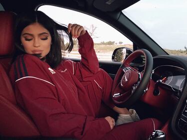 Dopo il parto, una Ferrari per Kylie Jenner 1
