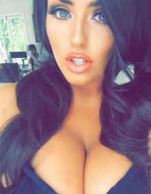 Abigail Ratchford, ex calciatrice ora modella super sexy 13