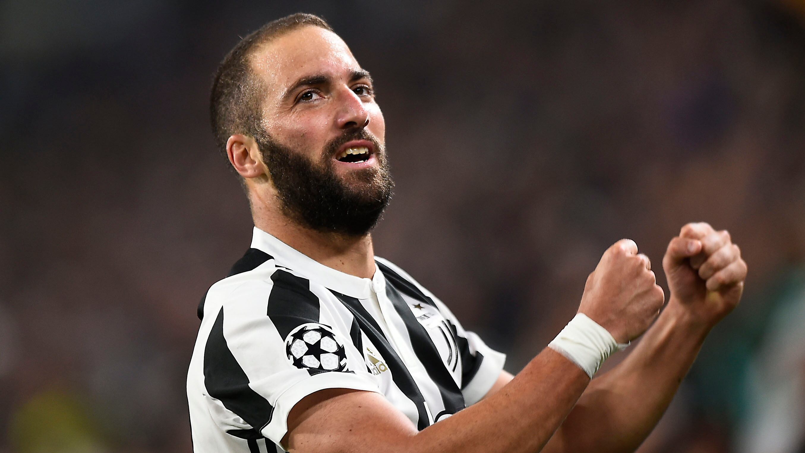 Higuain dice sì al Milan: si sblocca anche lo scambio Bonucci-Caldara