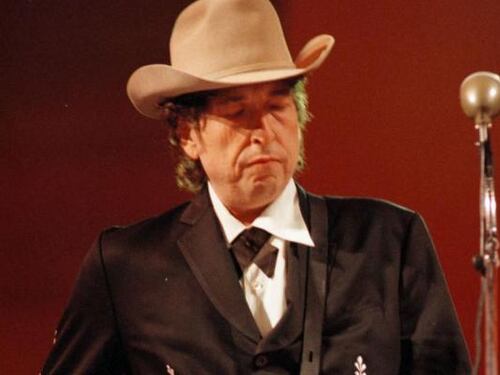 Sul sito di Bob Dylan si cita il premio Nobel