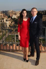Monica Bellucci diventa la Madonna per beneficenza 28