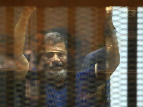 Addio primavera egiziana: Morsi alla forca