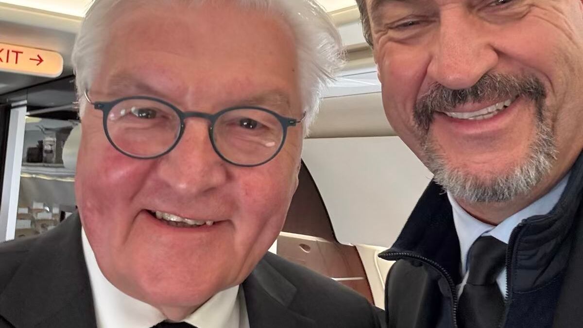 Steinmeier e Söder sorridenti al funerale di Papa Francesco, scoppia la polemica sui due politici tedeschi