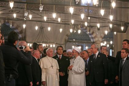 Il Papa nella Moschea blu di Istanbul 8
