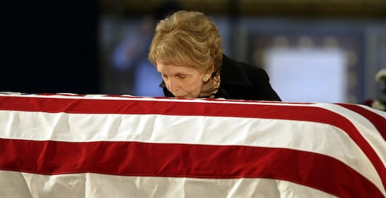 Addio all'ex first lady Nancy Reagan, vedova di Ronald Reagan 7