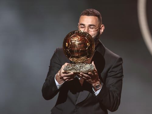 "La nostra storia sta finendo". Benzema si congeda (con polemica) dalla Francia