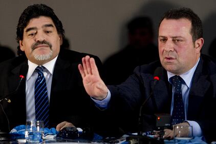 In migliaia per il ritorno di Maradona 4