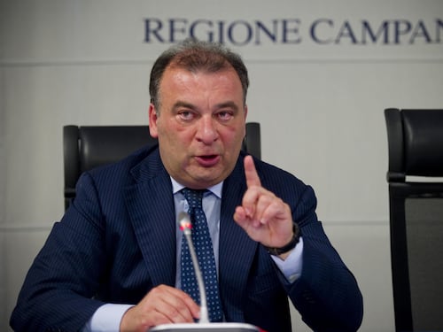 Caso Huawei, mossa della procura belga. "Revocare l’immunità a 5 eurodeputati"