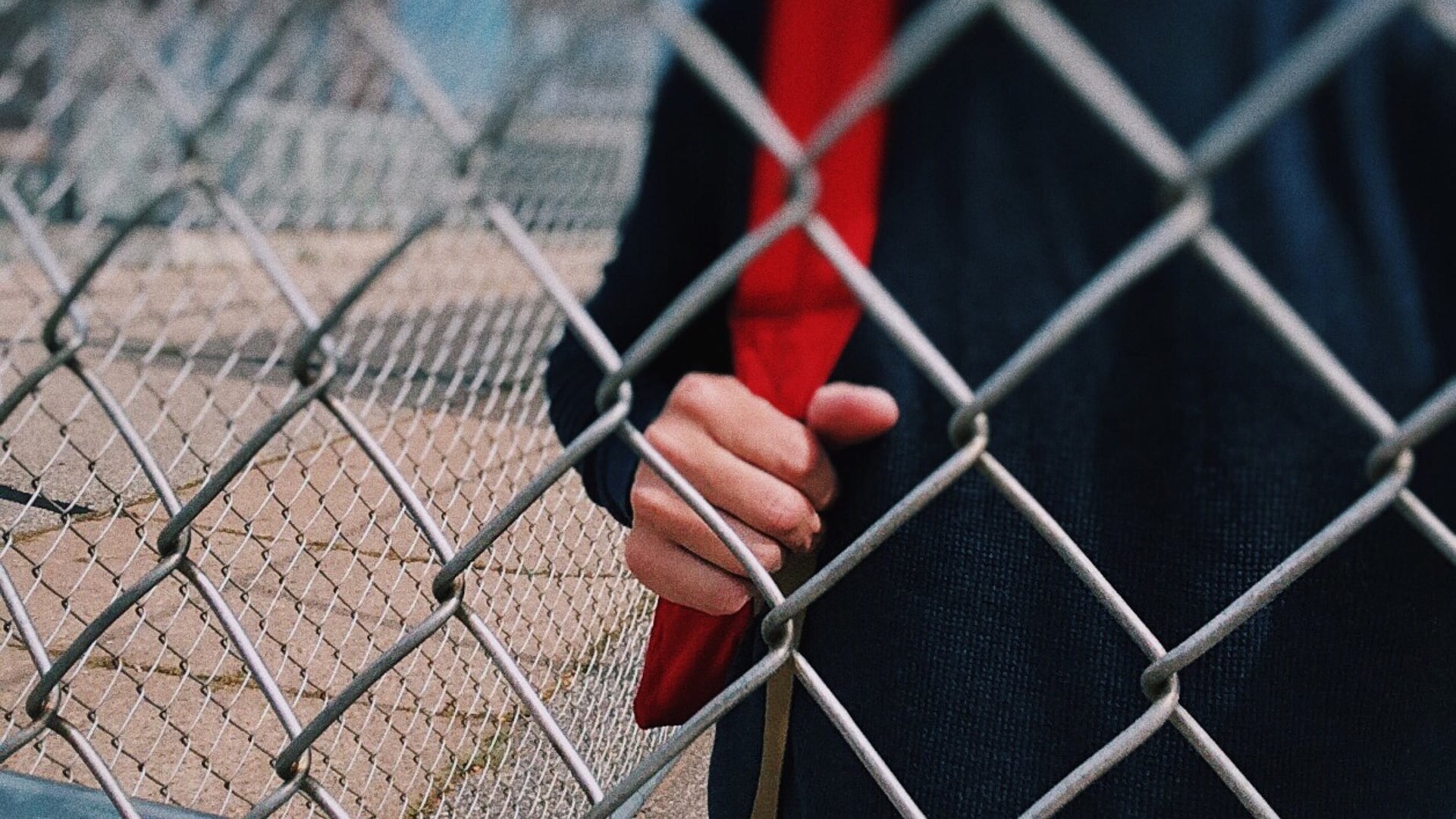 Bimbo di 8 anni abbandonato per strada: "Mamma e papà non mi vogliono"