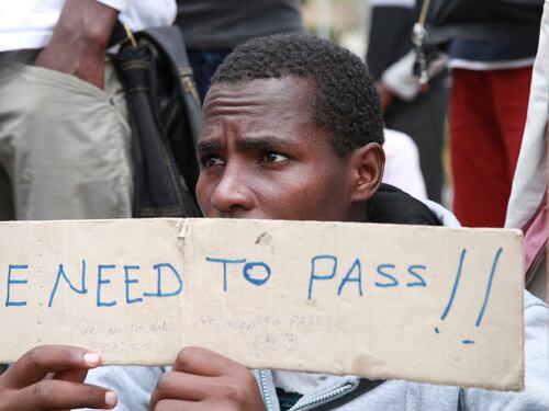Parigi: "Mai sospeso Schengen". Ma ha rimesso i controlli fissi