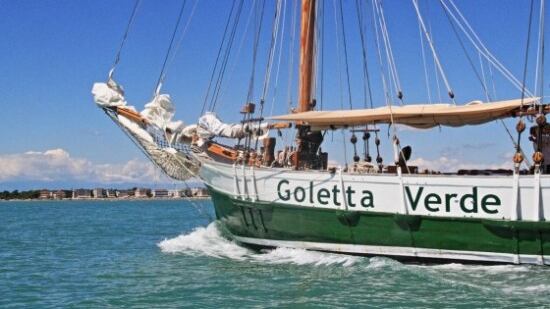 Legambiente denuncia: "Inquinato il 40 per cento dei mari italiani"