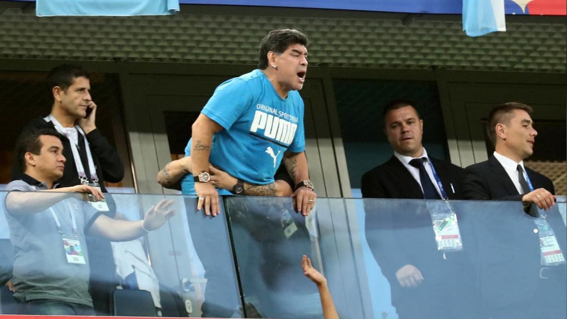 Maradona si sente male durante Argentina-Nigeria, ora sta bene