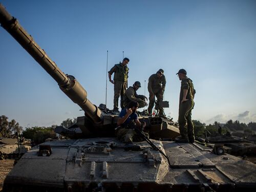 Incursioni, pressioni internazionali e preparativi per l'offensiva: cos'è successo tra Israele e Hamas