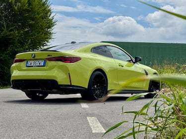 BMW M4 Competition xDrive: la gallery della sportiva bavarese  6