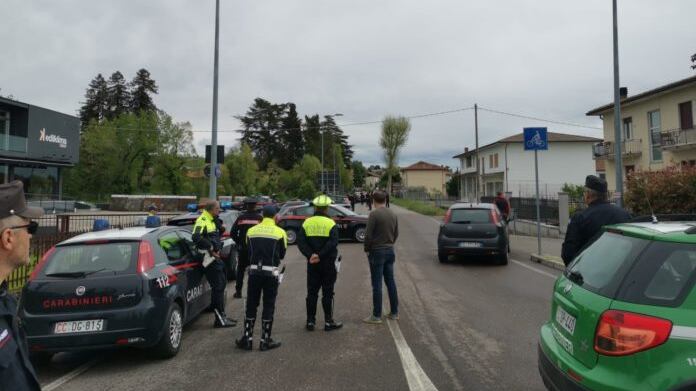 Ruba la pistola a un carabiniere e spara: ucciso un marocchino a Vicenza