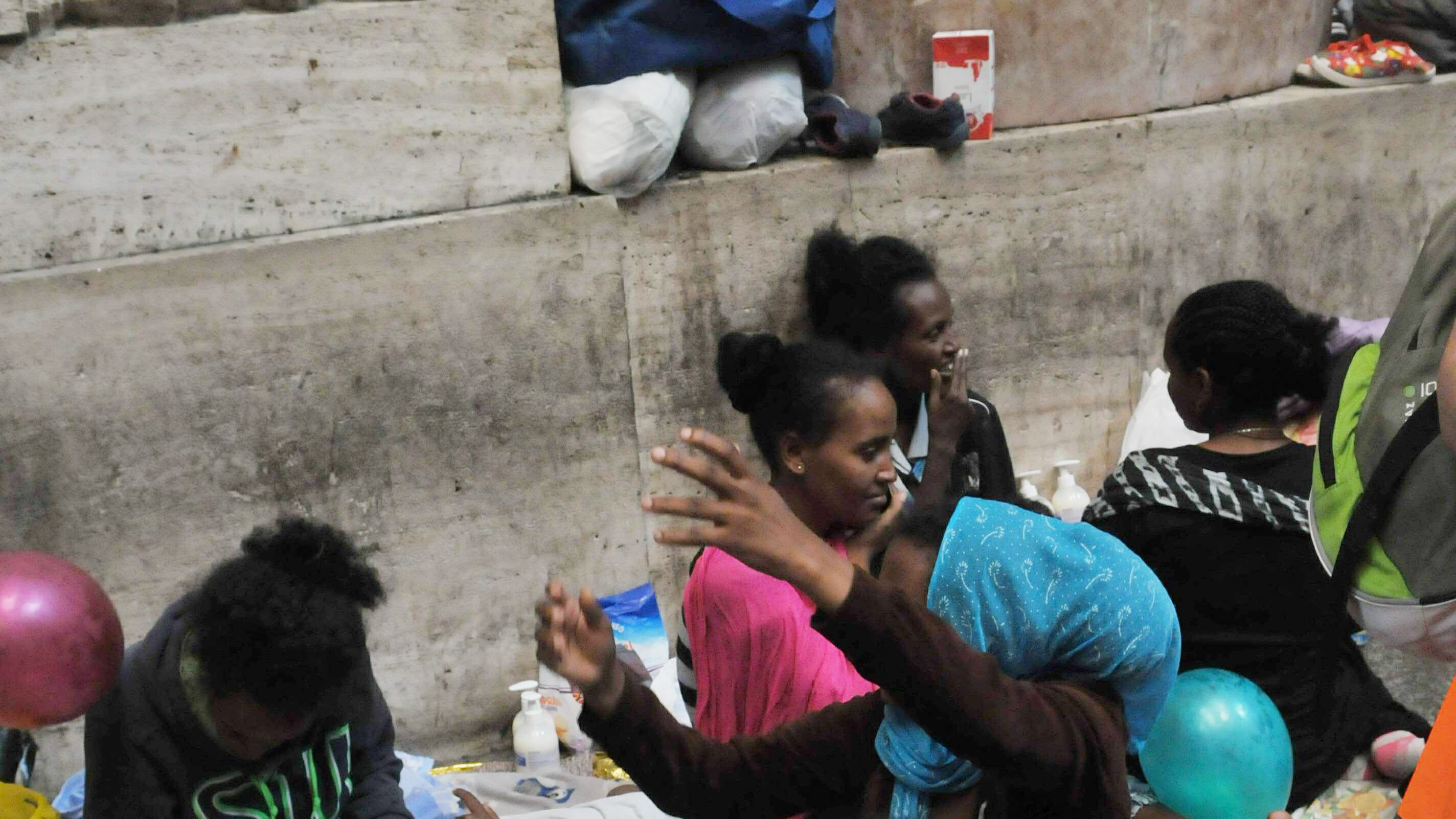 "Se denunciamo i migranti ci accusano di razzismo"