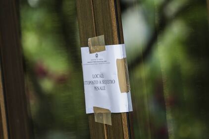 Pavone Canavese, tabaccaio uccide il ladro di notte 4