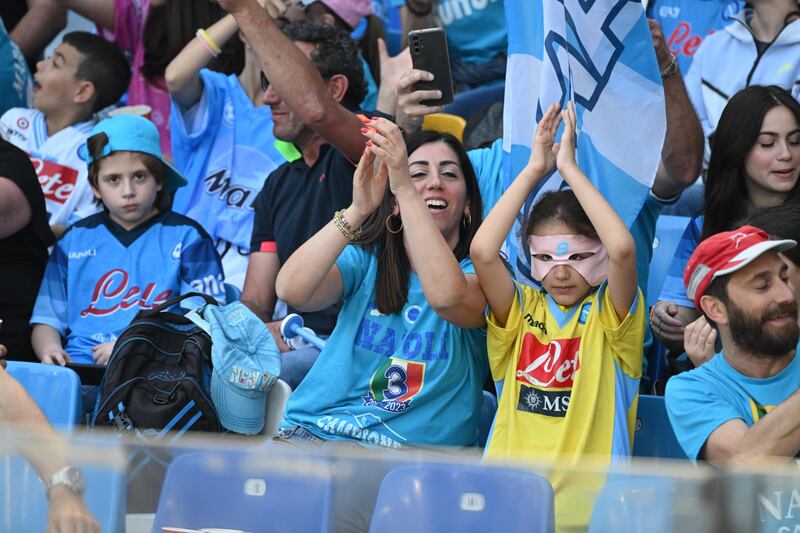 Il Napoli fa festa al Maradona: le immagini della partita con la Fiorentina 11