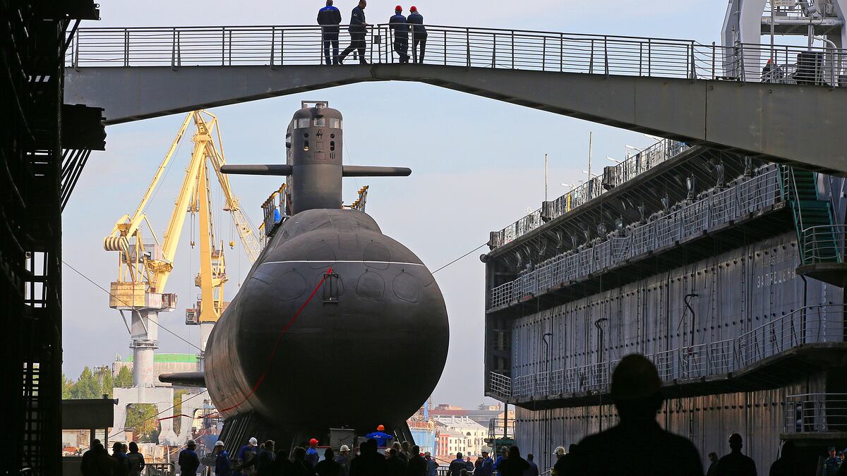 Russia, prove in mare per il primo sottomarino Mini Ottobre Rosso