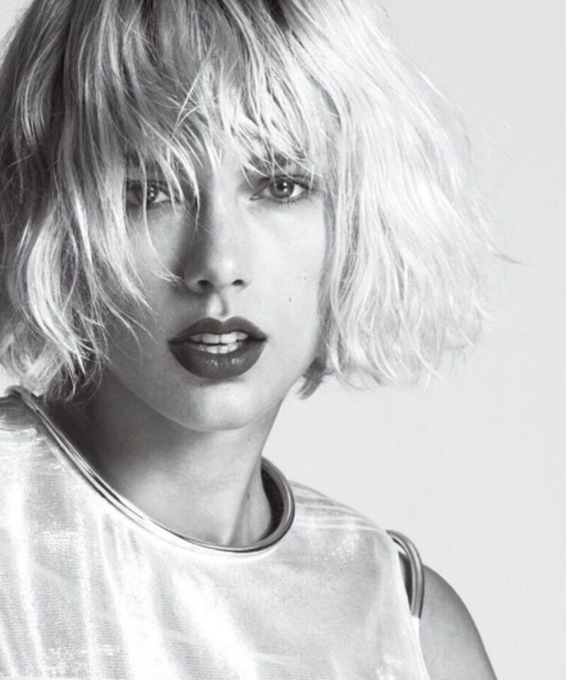 Taylor Swift biondo platino: foto 7
