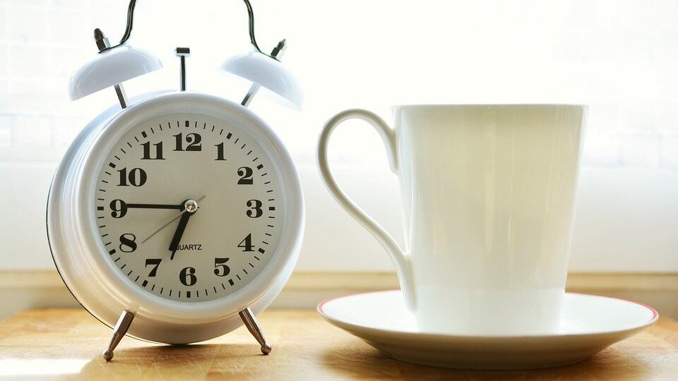 Come il suono della sveglia influenza il nostro risveglio