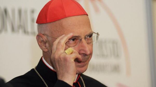 Genova, cardinal Bagnasco: "La Chiesa apre le porte a tutti"