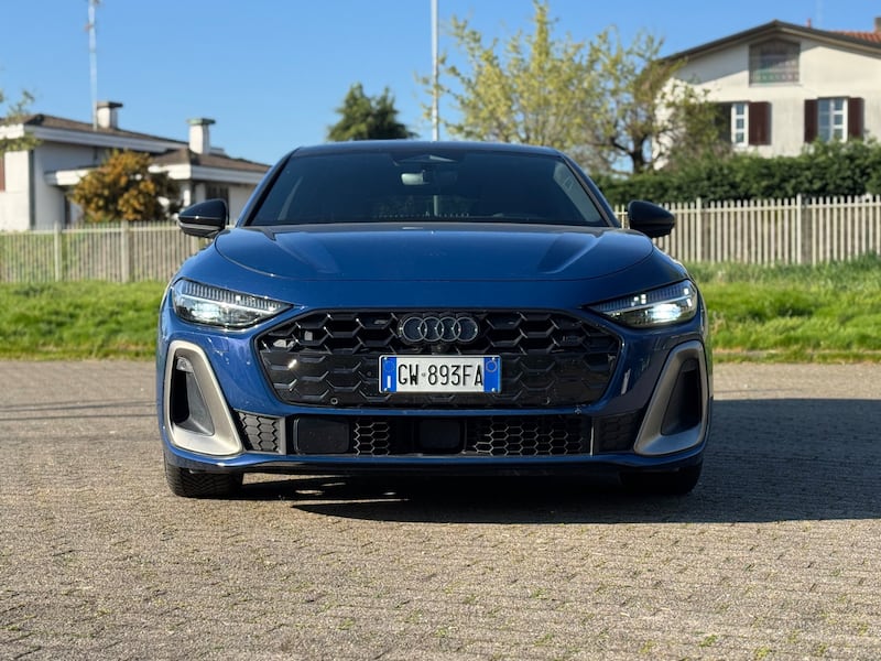 Audi A5 TDI: guarda la gallery della nuova berlina ibrida tedesca 3