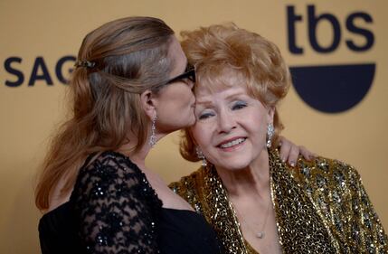 Addio a Debbie Reynolds, la star di "Singin' in the Rain" 19