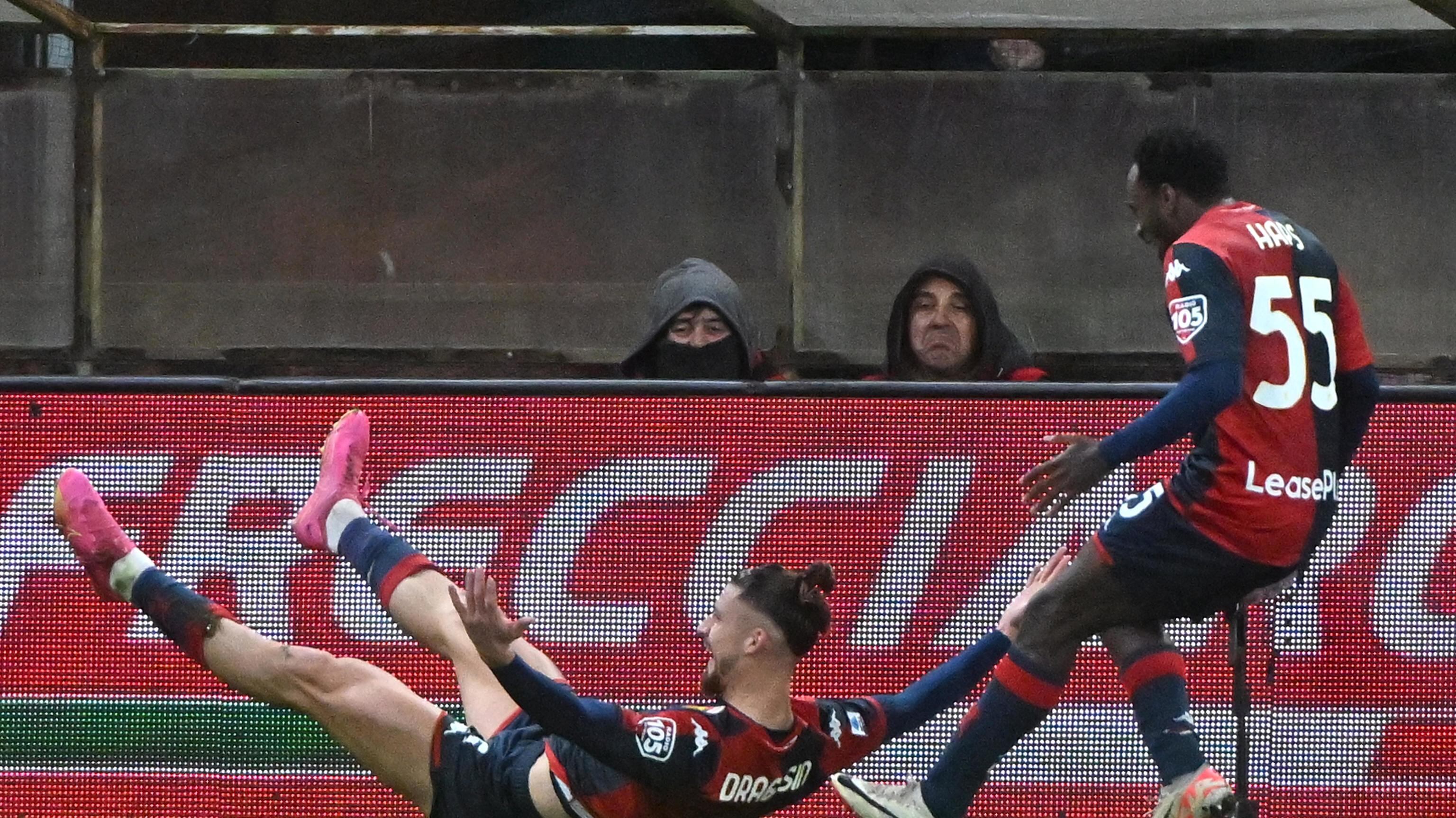 Il Genoa batte (di misura) l'Hellas Verona e inguaia Baroni: decide un gol di Dragusin