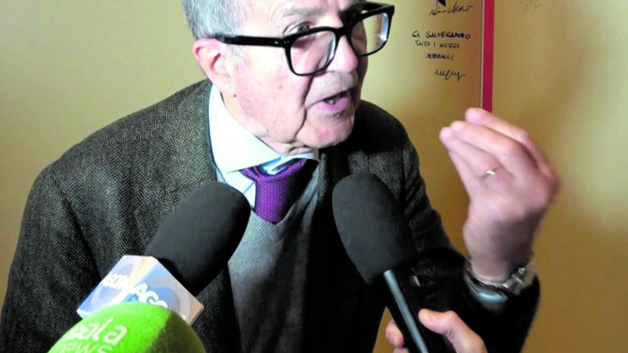 Insulto al barista e buffetto al giornalista: ecco le altre sfuriate di Prodi