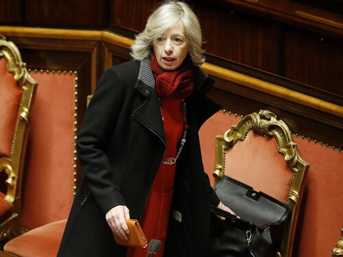 La Giannini ai contestatori: "Siete degli squadristi"