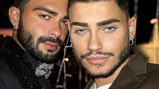Cristian Imparato, la foto del bacio su Instagram con il fidanzato Davide