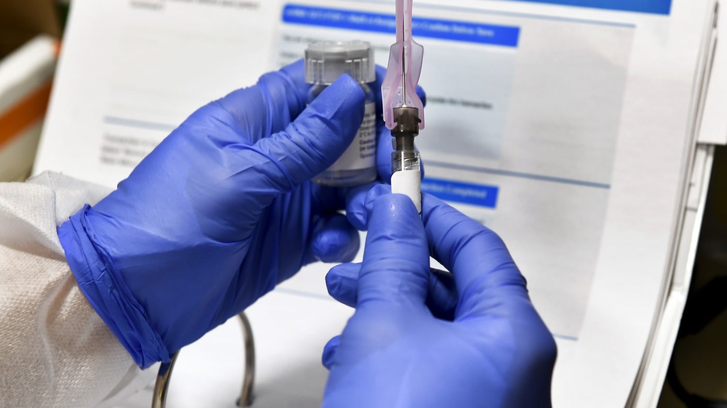 Pfizer, beffa sui contratti firmati: così l'Ue non si è assicurata le dosi