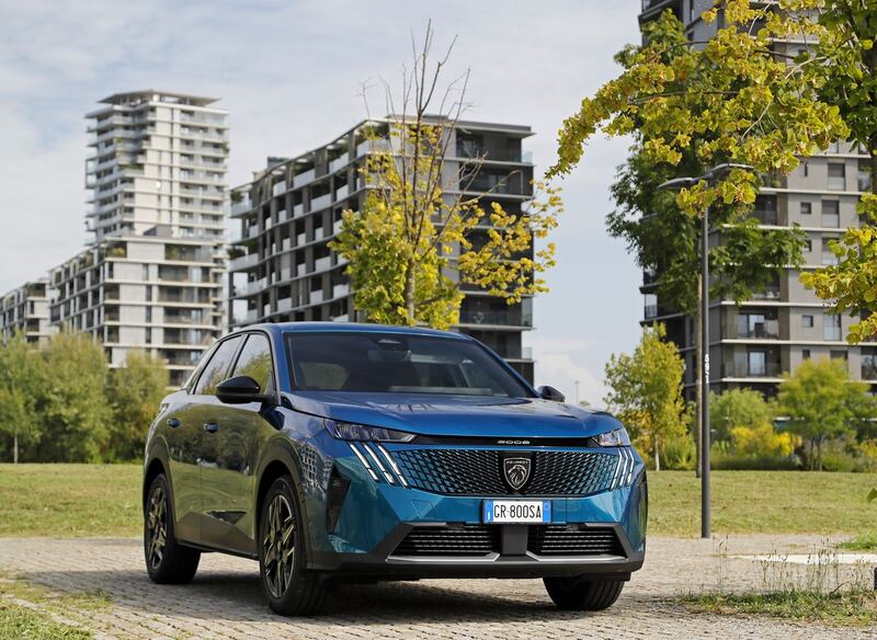 Nuova Peugeot 3008, guarda tutte le foto 38