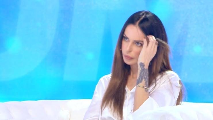 Nina Moric denuncia Luigi Mario Favoloso per "percosse e maltrattamenti"