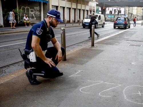 "Ero senza patente". Così il marocchino è fuggito dopo aver falciato il bimbo