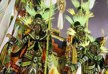 Rio, lo spettacolo delle scuole di samba 15