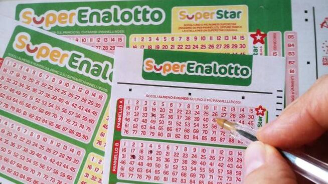 Vince per una notte 136 milioni. Poi la beffa sul Superenalotto