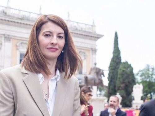 "L'addio dopo le minacce". L'ad Lina Souloukou lascia la Roma