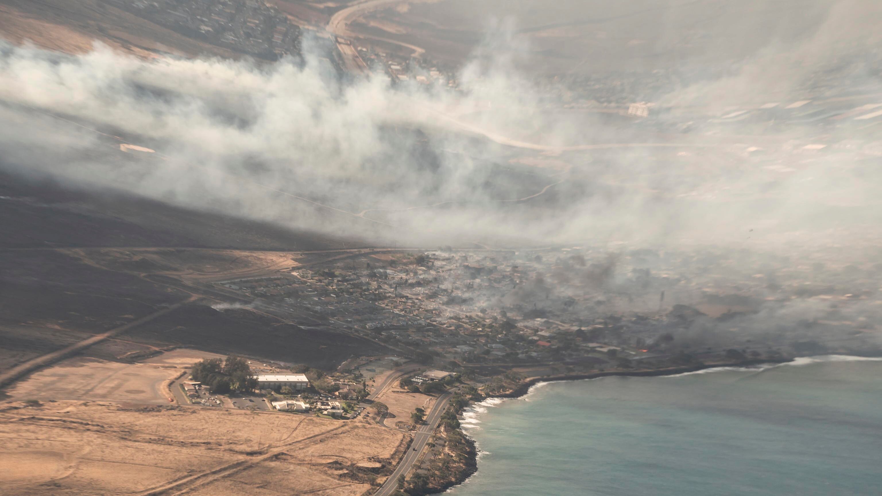 Le Hawaii bruciano, devastata l'isola di Maui: 36 morti e 11mila sfollati