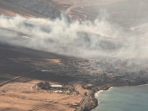 Le Hawaii bruciano, devastata l'isola di Maui: 36 morti e 11mila sfollati