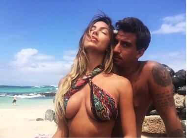 Sarah Nile, seno in vista per un bagno hot 4