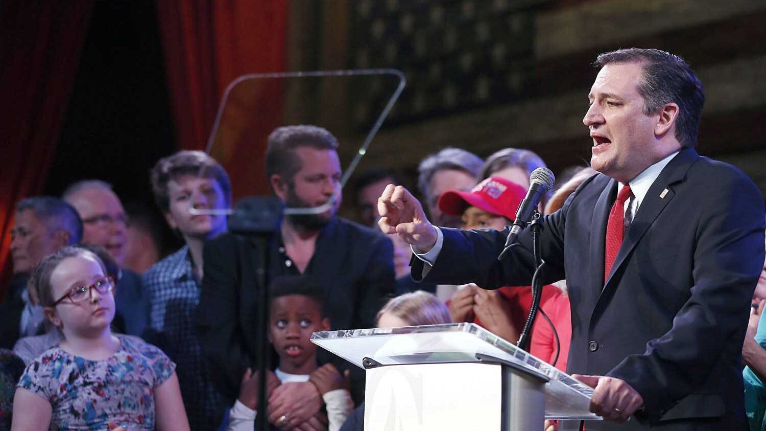 Cruz: "Sono l'unico che può battere Trump"