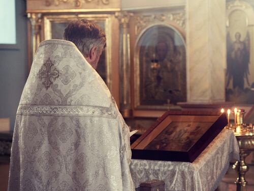 Lo spiritual coach non è una brutta idea. Ma per andare "oltre" serve il prete confessore