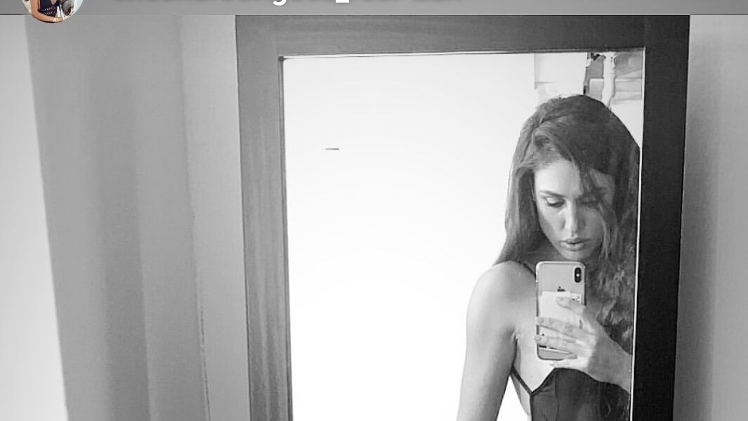 Cecilia Rodriguez in lingerie, la somiglianza con Belen lascia a bocca aperta