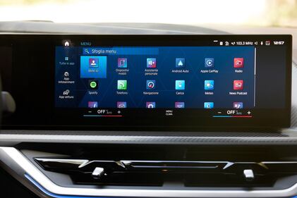 BMW XM: guarda le foto 12