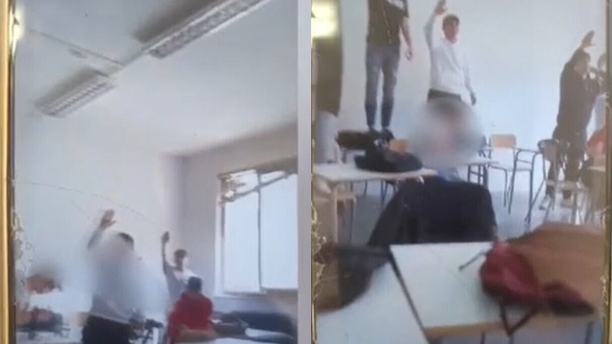 Saluto romano in un liceo di Roma. Il prof: "Solo folklore"