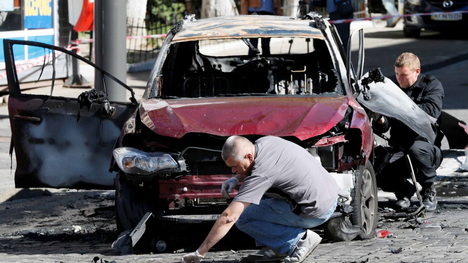 Kiev, giornalista ucciso nell'esplosione della sua auto