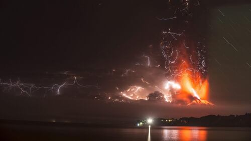 In Cile si risveglia un vulcano. Ordinata l'evacuazione 1